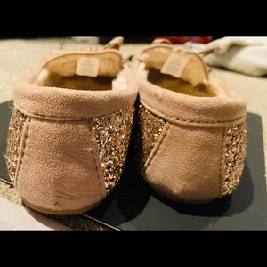 Old Navy SPARKING slippers S 6